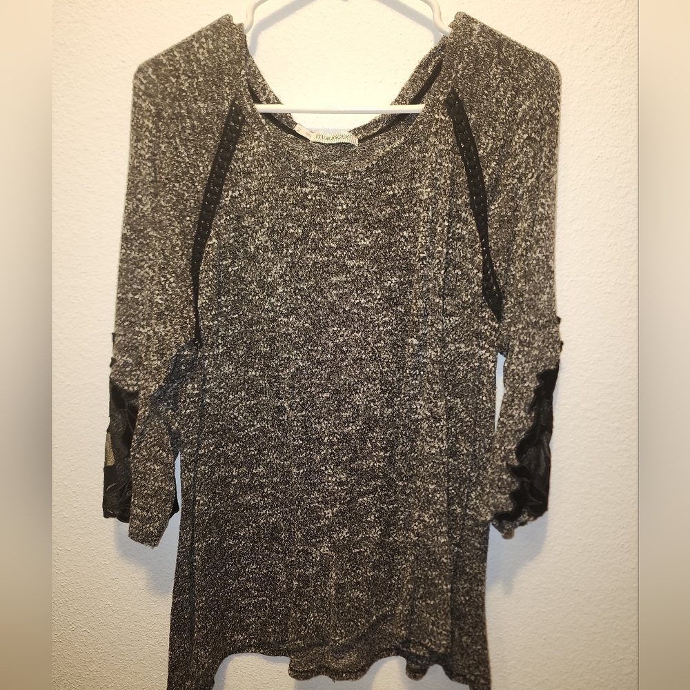 Maurices black speckled sweater, size 2